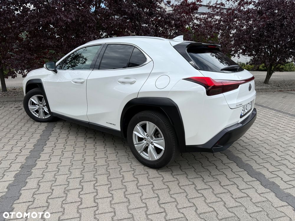 Lexus UX 250h F Sport 2WD - 3