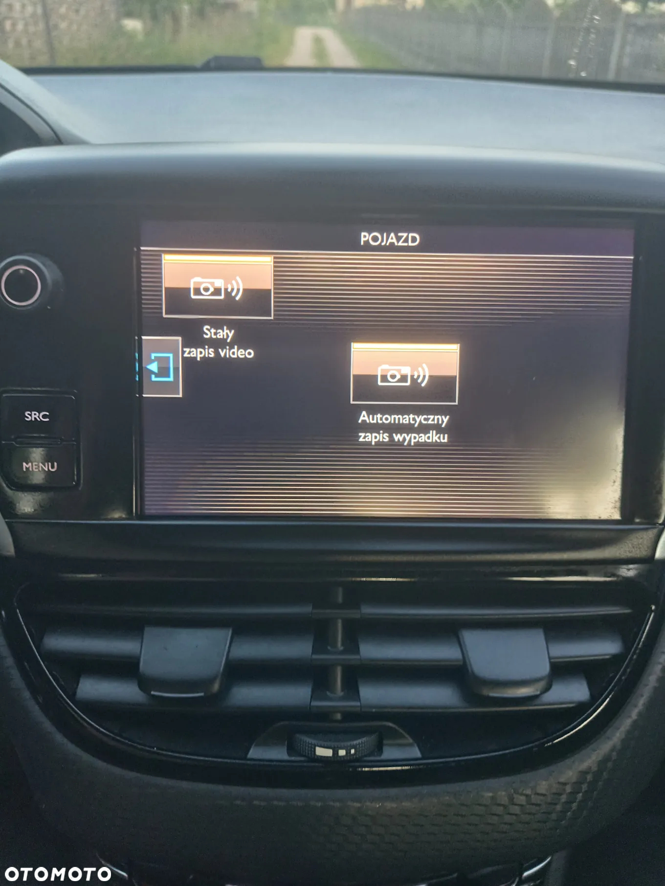 Peugeot 2008 BlueHDi 100 STOP & START Allure - 19