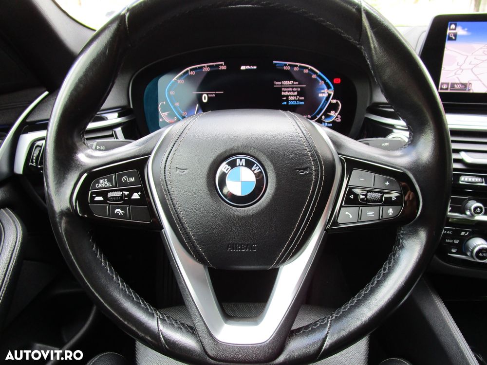 BMW Seria 5 - 25