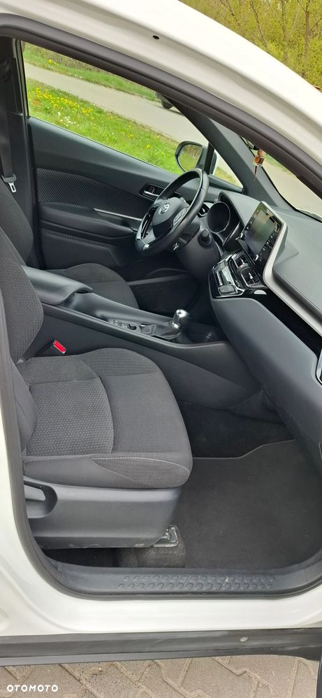 Toyota C-HR 2.0 Business-Edition - 29
