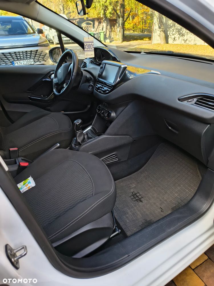 Peugeot 208 1.6 BlueHDi Active - 8