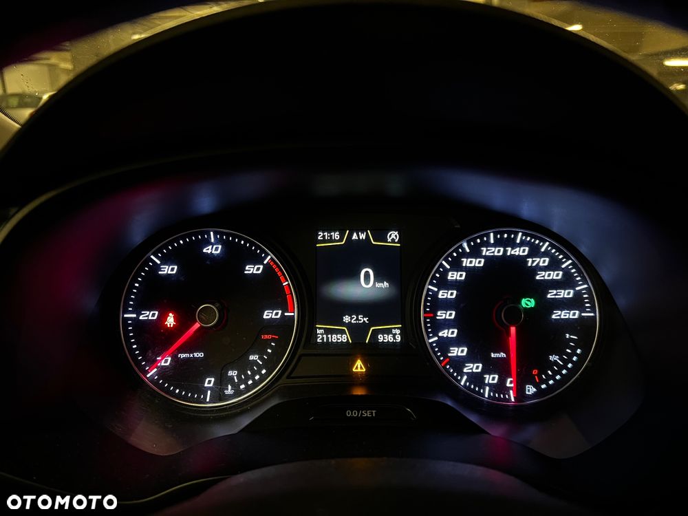 Seat Leon 1.6 TDI Style S&S DSG - 8