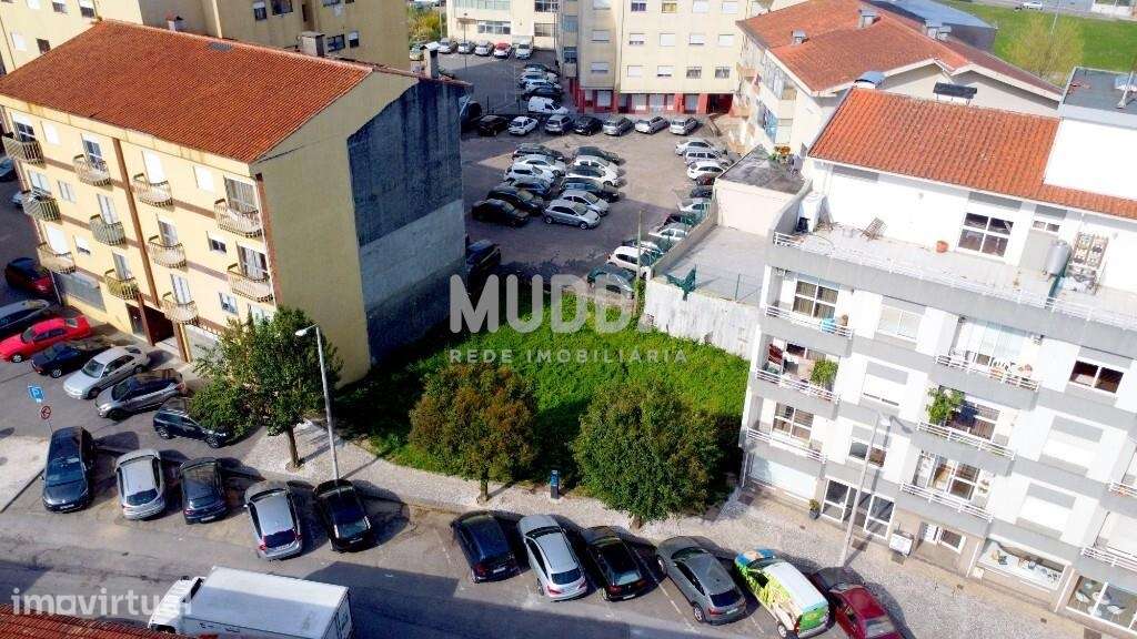 Terreno Urbano com Projeto Pré-Aprovado no Centro de Oliveira de Azemé - Grande imagem: 4/7
