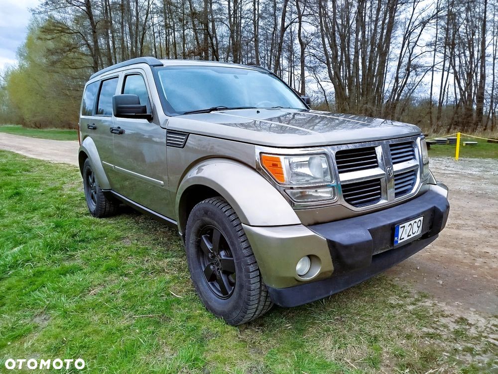 Dodge Nitro - 1
