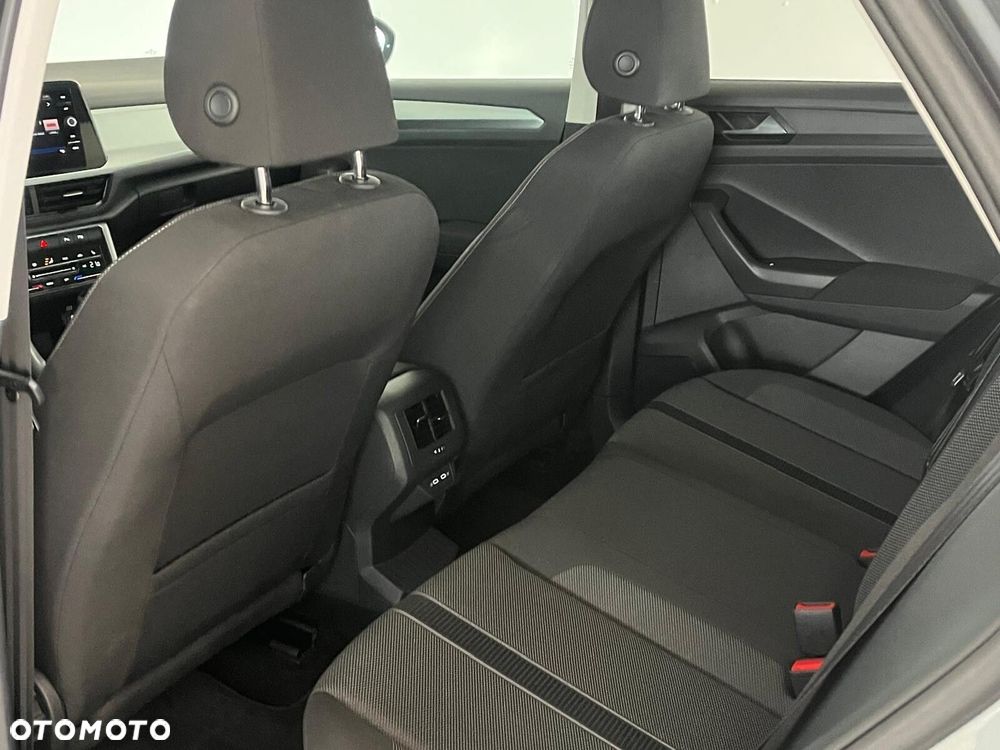 Volkswagen T-Roc 1.5 TSI Life DSG - 31