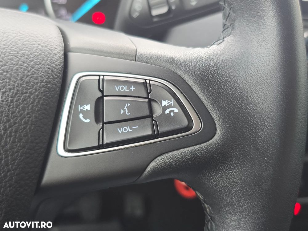 Ford EcoSport 1.0 EcoBoost Titanium - 14