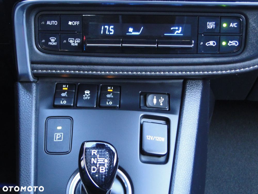 Toyota Auris 1.8 VVT-i Automatik Edition-S - 25