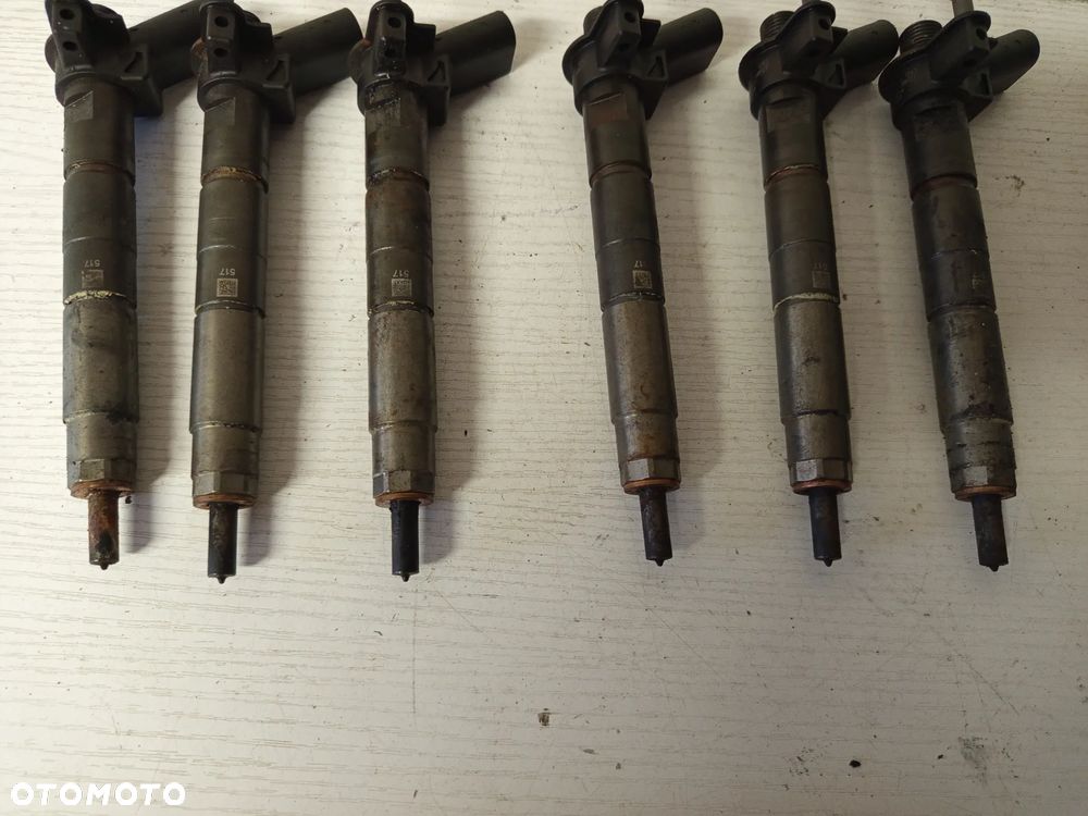 WTRYSK BMW 3.0 F00VP0B516 - 3