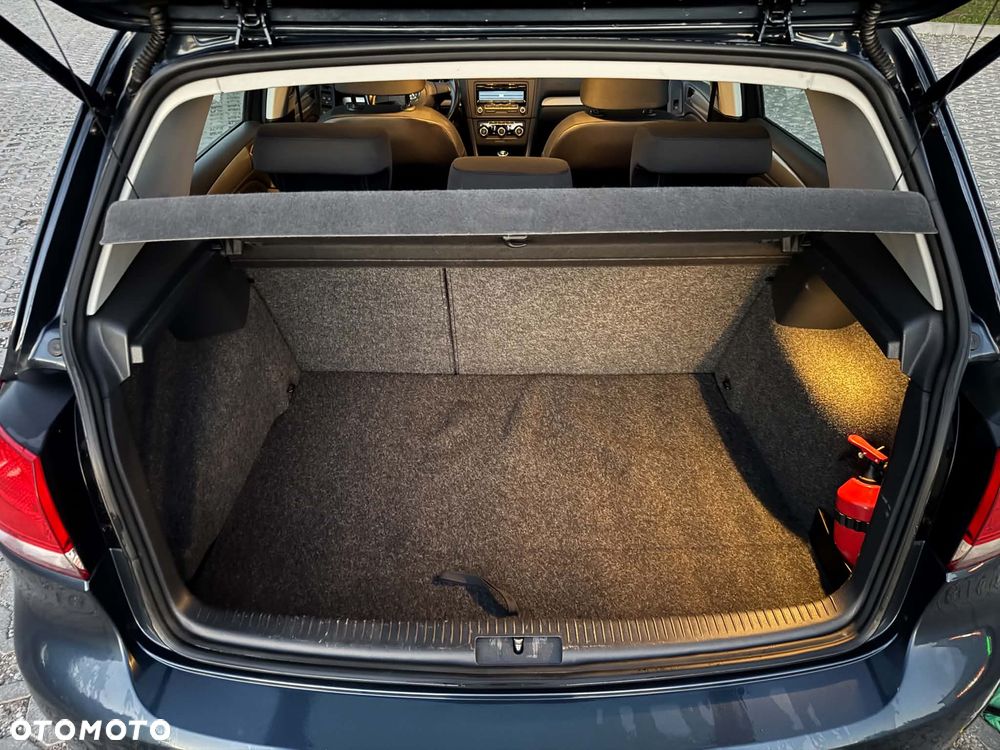 Volkswagen Golf - 18
