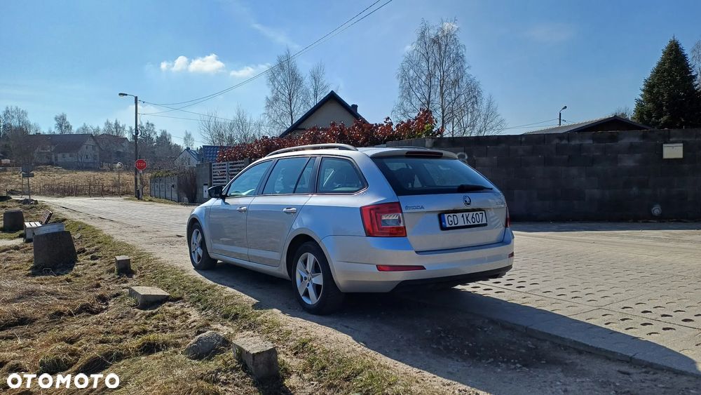 Skoda Octavia 1.6 TDI Ambition - 5