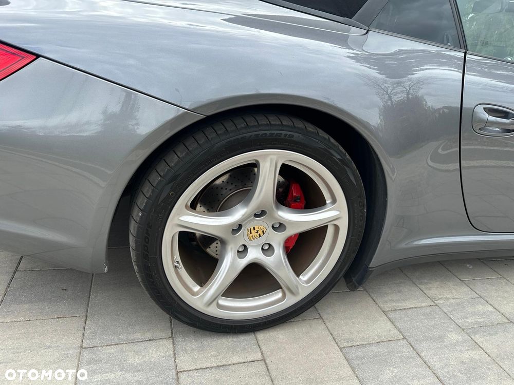 Porsche 911 Carrera 4 S - 20