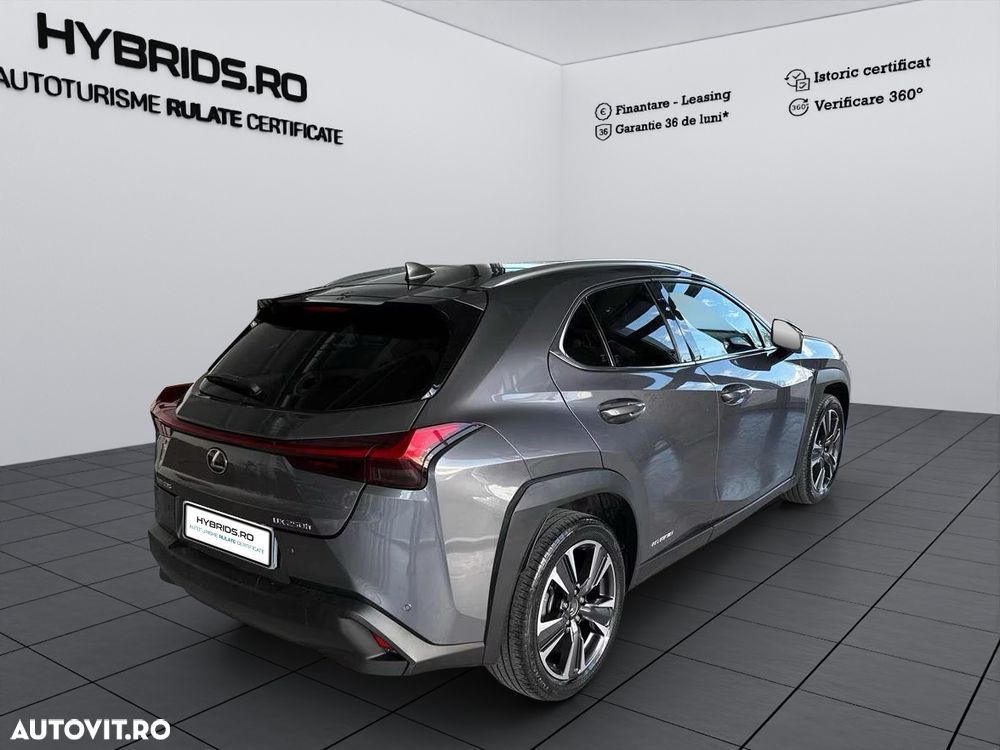 Lexus UX 250h Luxury Line - 3