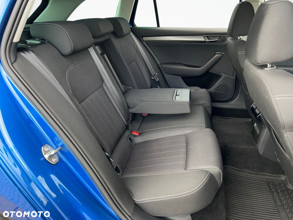 Skoda Superb 2.0 TDI SCR Style DSG - 14