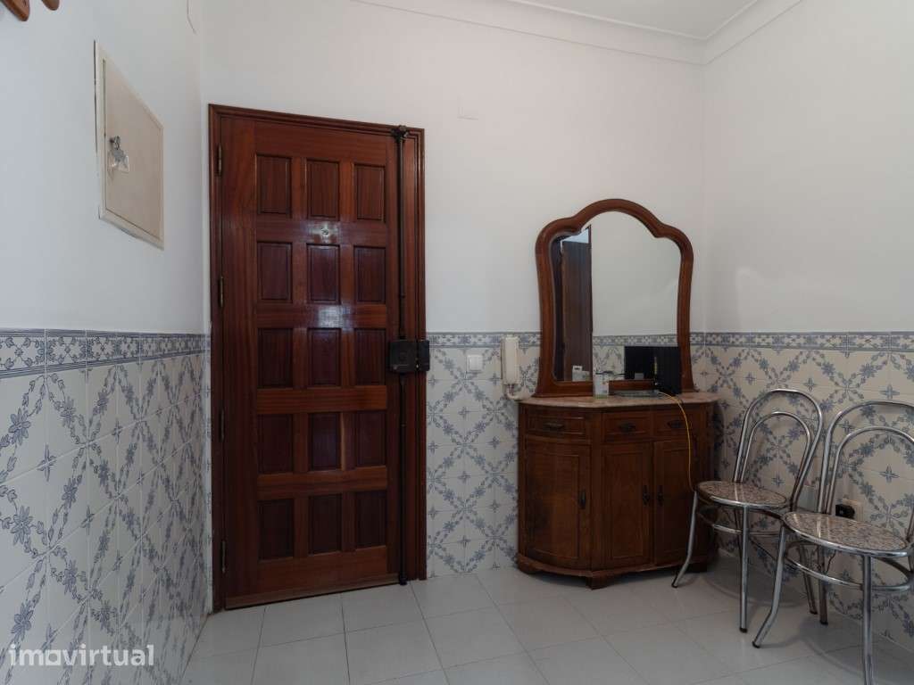 Apartamento T3 com Terraço e Garagem em Coimbra - Grande imagem: 3/21