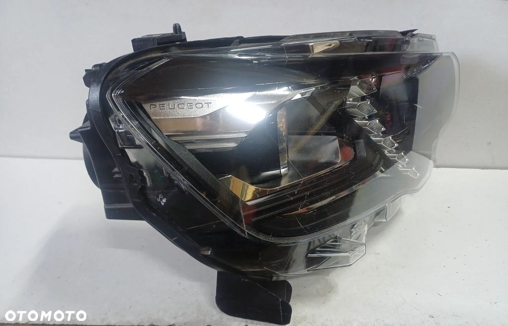 Lampa prawy przod peugeot rifter partner IV 4 led europa - 2