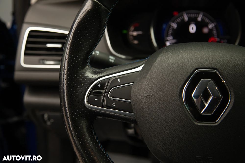 Renault Megane TCe 140 GPF R.S. LINE - 14