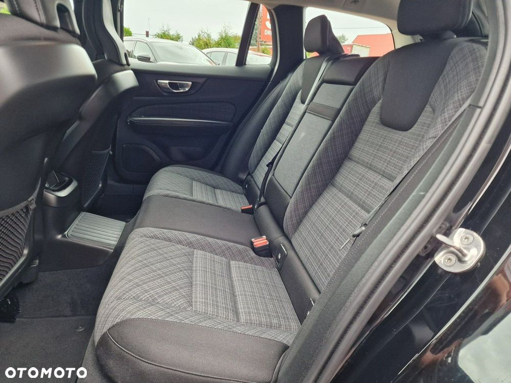 Volvo V60 T8 AWD Recharge Geartronic Inscription Expression - 21