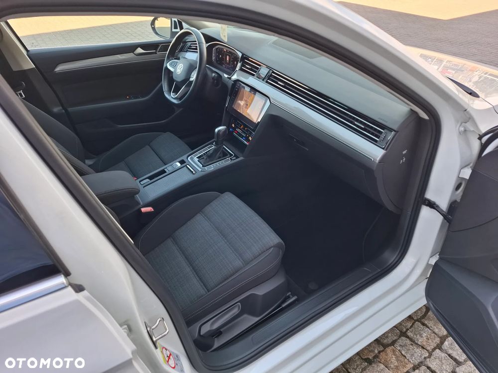 Volkswagen Passat Variant 2.0 TDI SCR DSG Business - 7