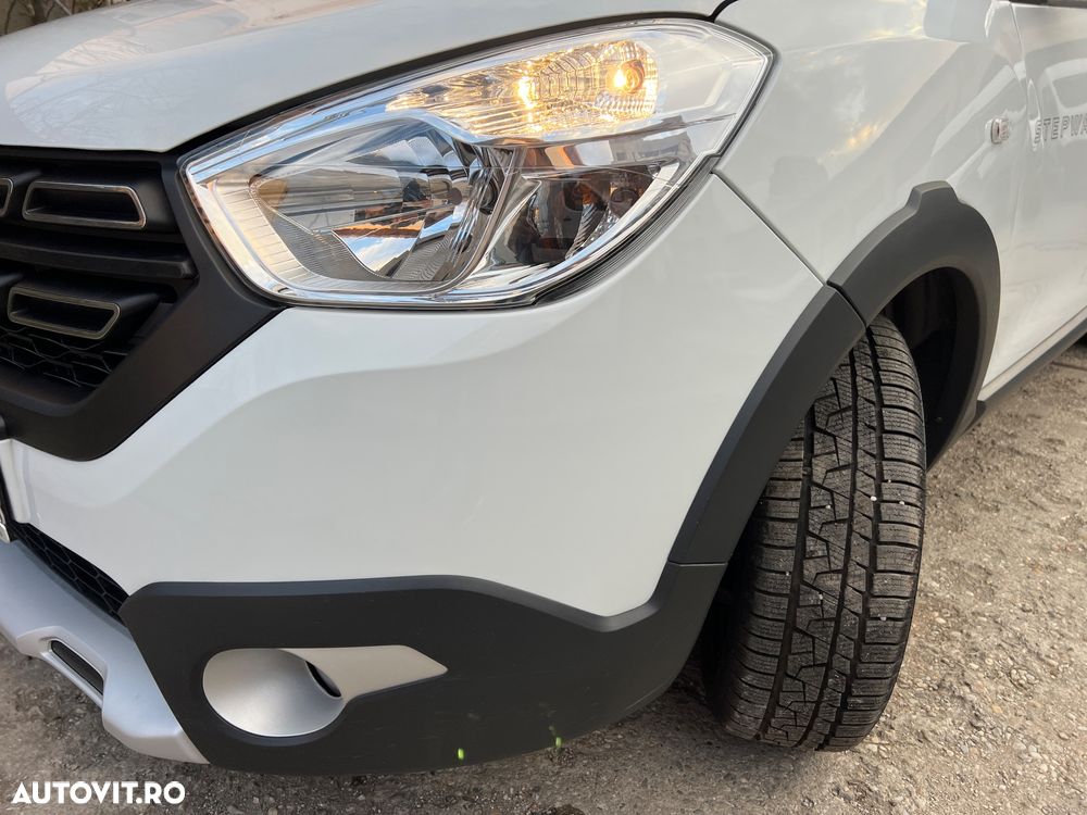 Dacia Lodgy 1.5 Blue dCi Stepway - 15