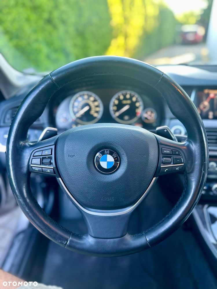 BMW Seria 5 535i xDrive Luxury Line - 16