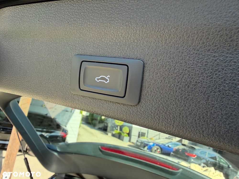 Audi A6 Avant 40 TDI S tronic S line - 33
