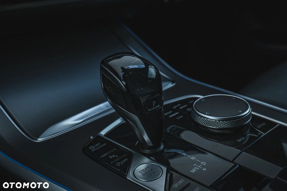 BMW X5 xDrive25d - 32