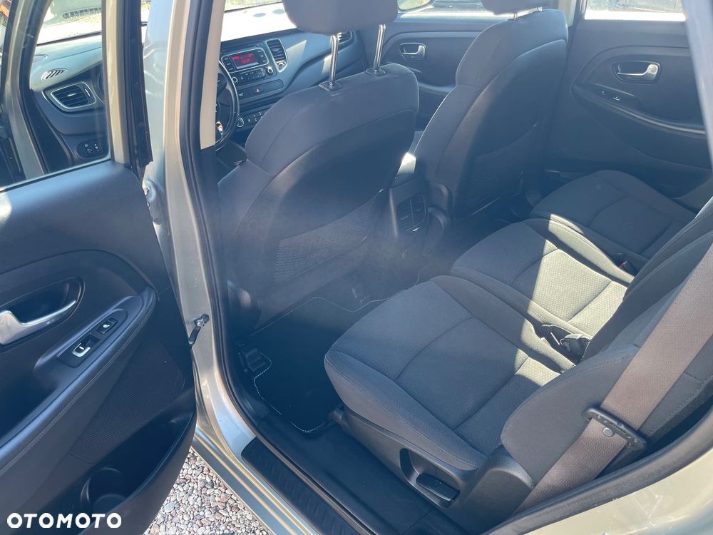 Kia Carens 1.6 GDI Dream Team Edition - 7