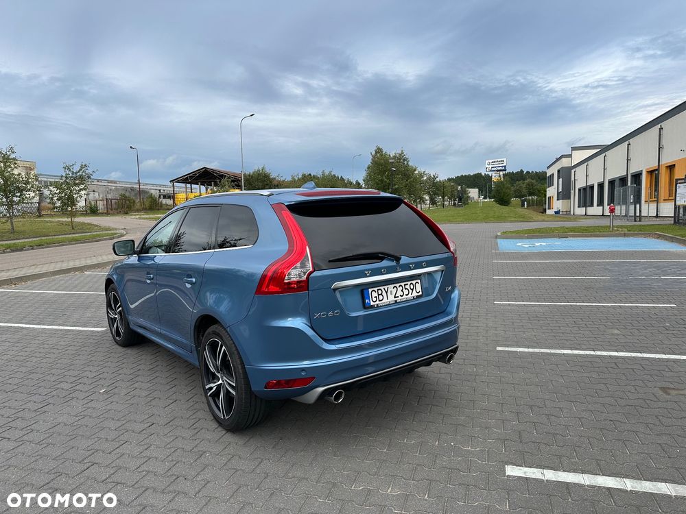 Volvo XC 60 D4 R-Design - 4