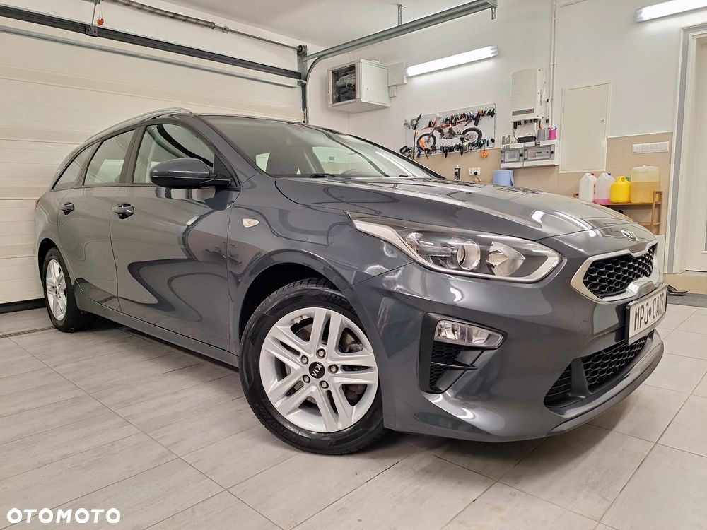 Kia Ceed 1.4 CVVT Dream Team Edition - 2