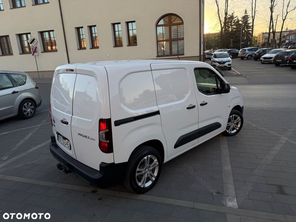 Toyota Proace City - 12