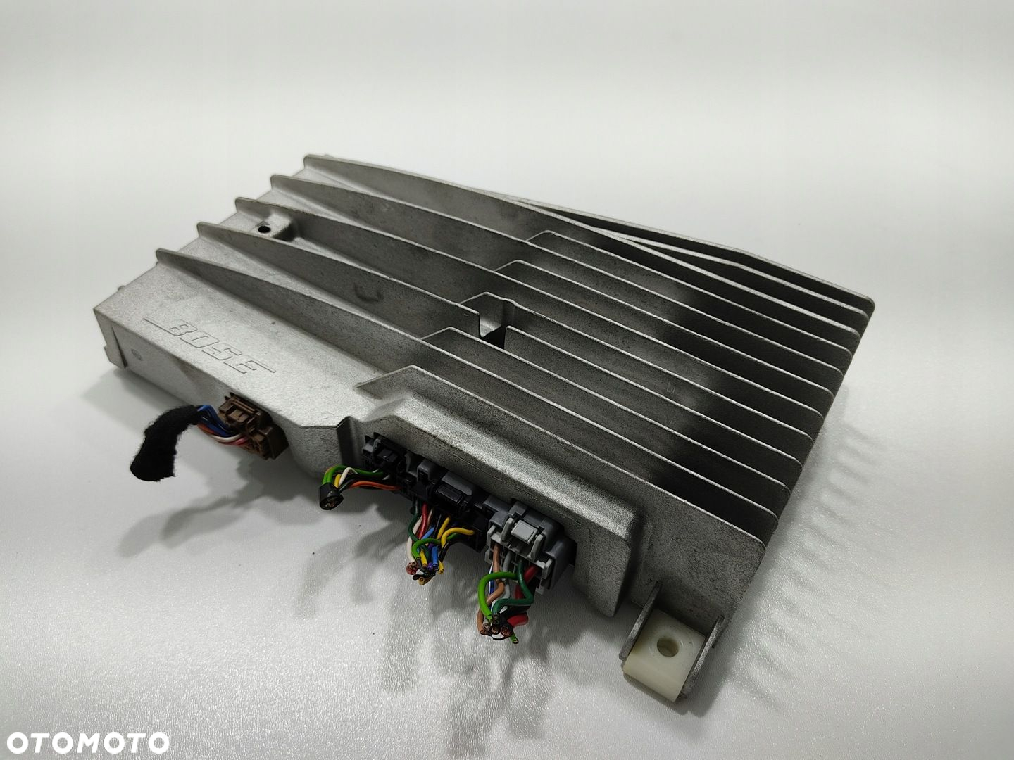 WZMACNIACZ BOSE CADILLAC CTS II 25869048 2007-2014 - 2