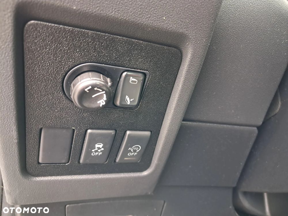 Nissan Qashqai 1.6 dCi DPF tekna - 14