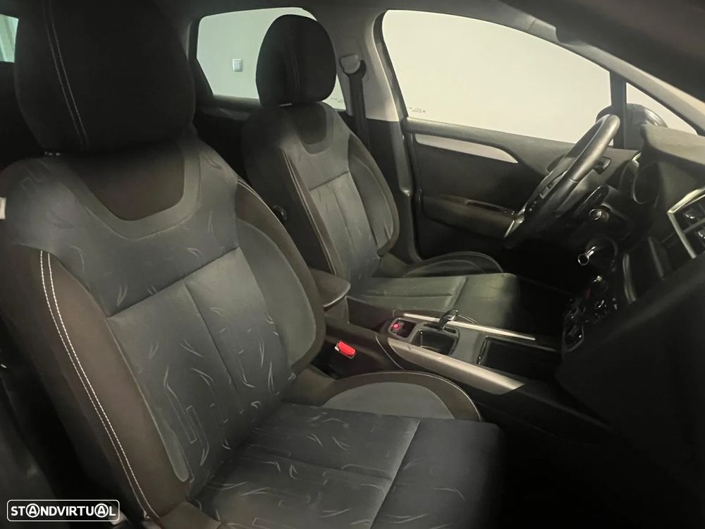 Citroën C4 1.6 e-HDi Seduction CMP6 - 12