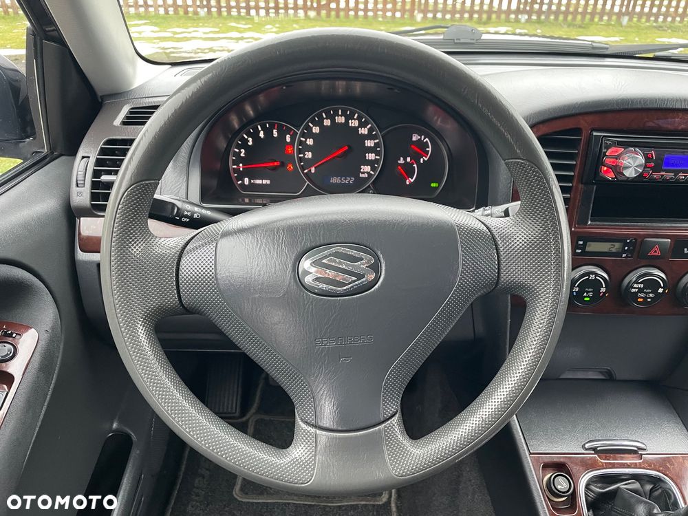 Suzuki Grand Vitara - 28