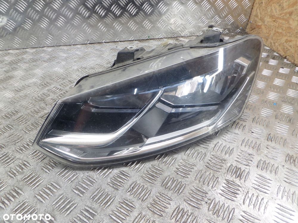 lampa lewy przód lewa przednia vw polo 6 c0 16r 6c2941005 - 1