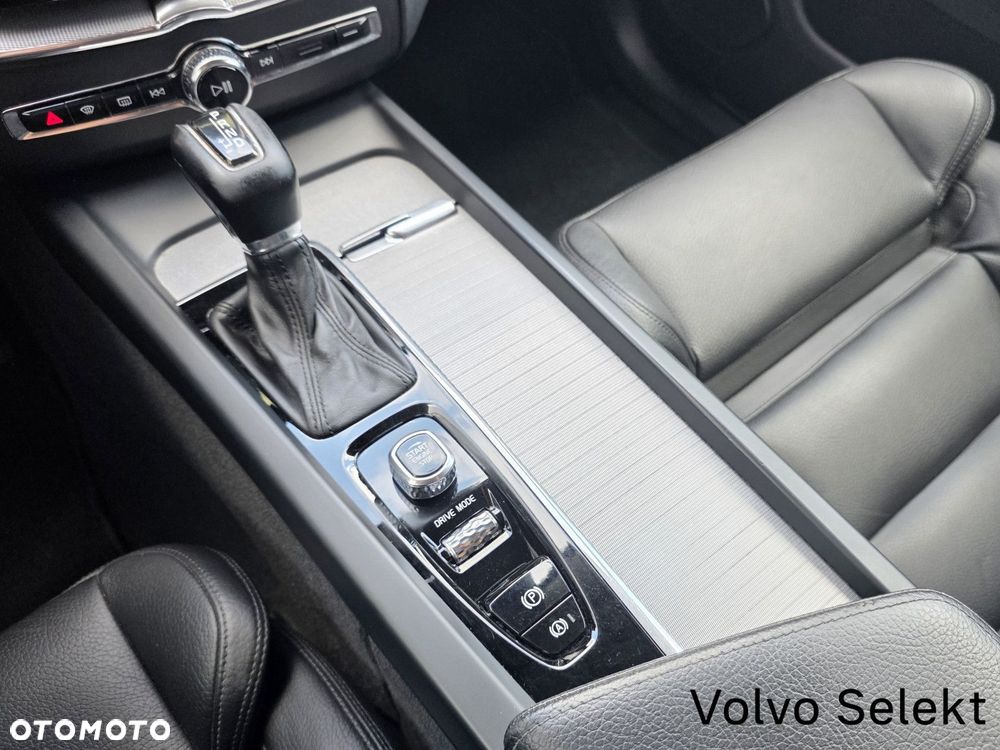 Volvo XC 60 - 29