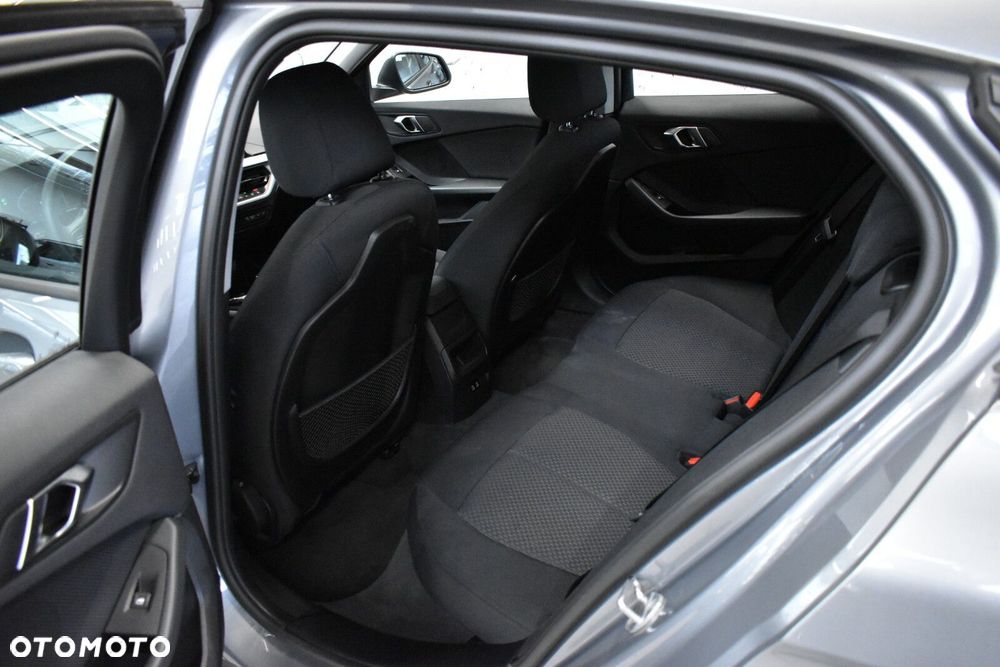 BMW Seria 1 118i Advantage - 18