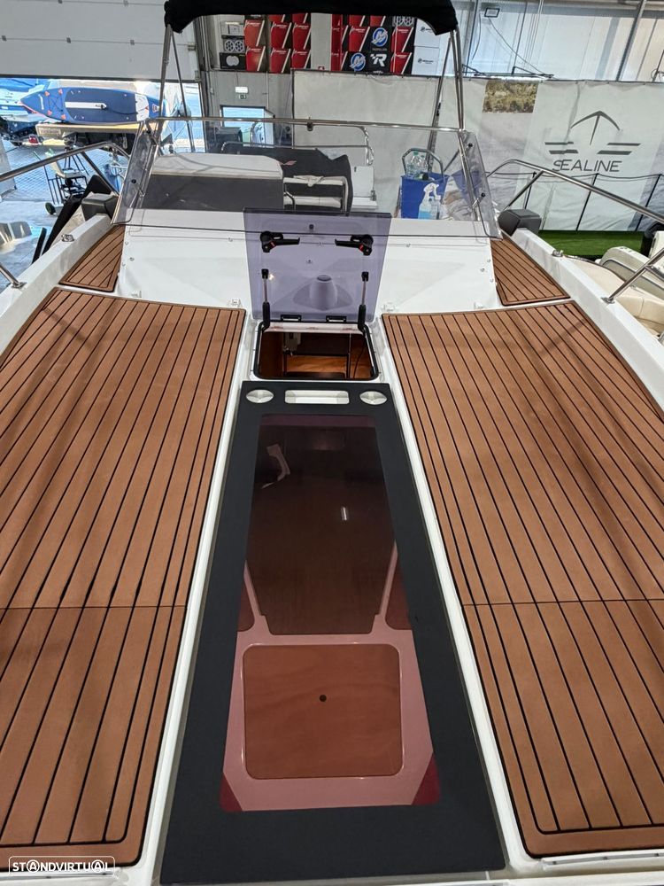 Beneteau 8.8 Sundeck - 22