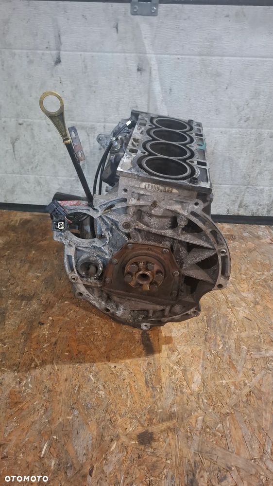 BLOK SILNIKA DÓŁ WAŁ TŁOKI FORD C-MAX MK2 1.6 16V 2010- ROK KOD: PNDA - 9