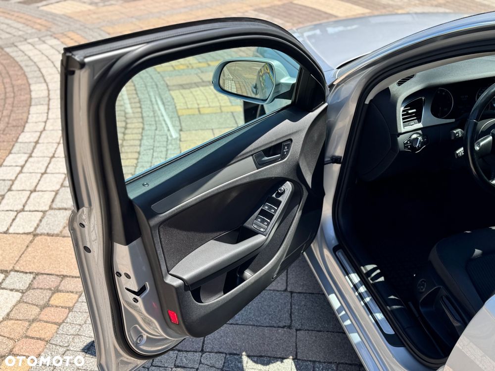 Audi A4 Avant 1.8 TFSI multitronic Ambiente - 12