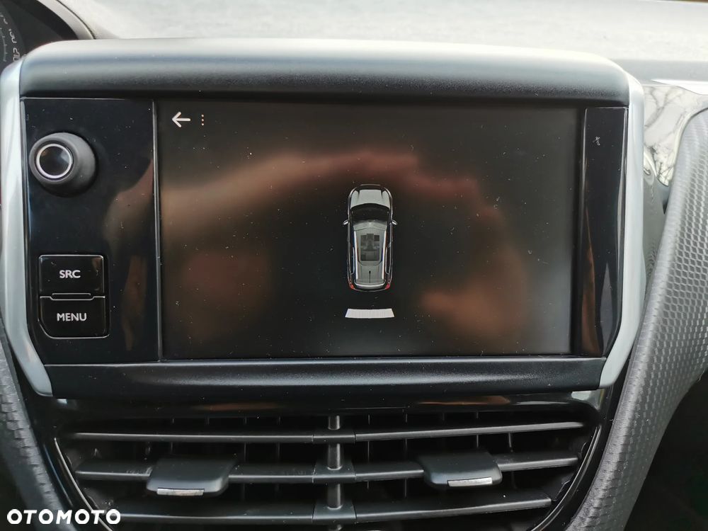 Peugeot 2008 1.2 Pure Tech Style EU6 - 14