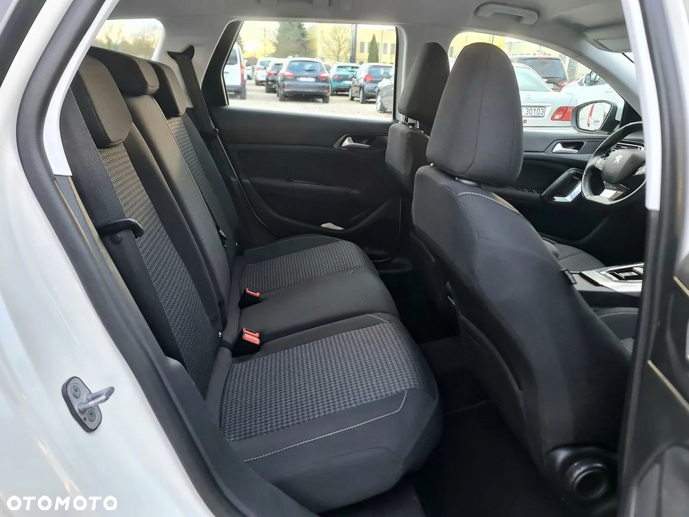 Peugeot 308 SW 1.5 BlueHDi GT Pack S&S EAT8 - 30