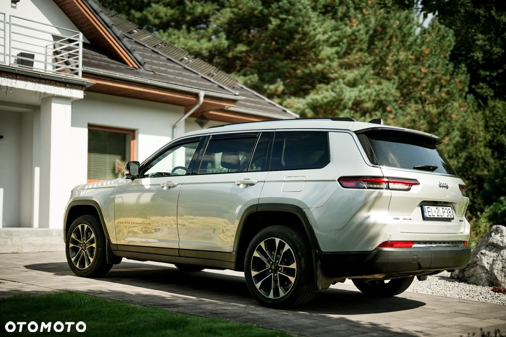 Jeep Grand Cherokee - 19