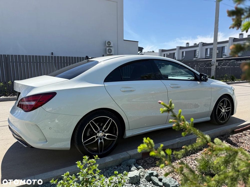 Mercedes-Benz CLA - 4