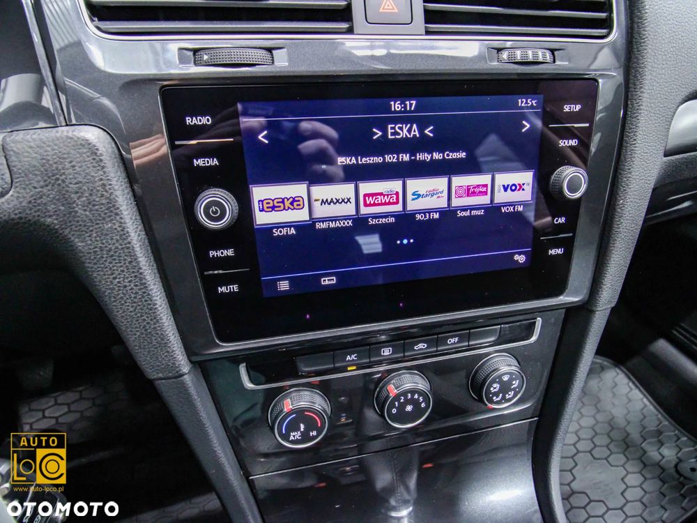 Volkswagen Golf 1.6 TDI BMT Comfortline - 18