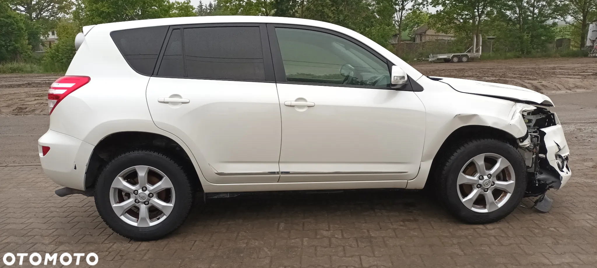 Toyota RAV4 2.2 D-4D Premium - 5