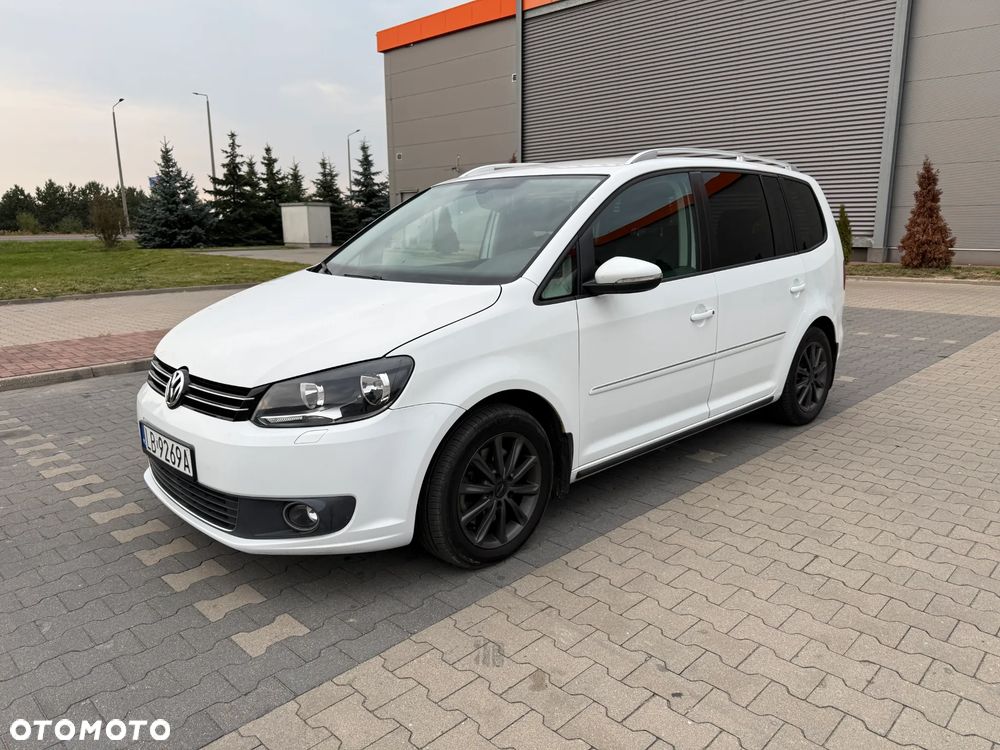 Volkswagen Touran 2014 photo 2