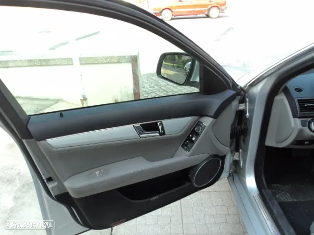 Mercedes-Benz C 220 CDi Avantgarde BlueEfficiency Aut. - 11