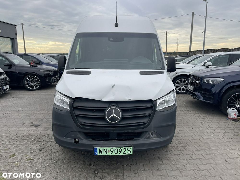 Mercedes-Benz Sprinter - 8