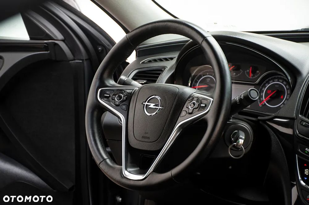 Opel Insignia 2.0 Exclusive - 30